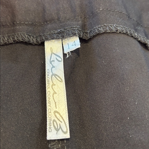 Lulu-B Women's Black and Pink Shorts Set - Picture 3 of 8